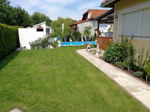 "Top gepflegtes Gartenhaus in Pucking direkt am See“
