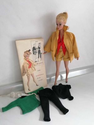 Puppe Bild Lilli, 30 cm groß, perfekter Zustand mit original Kleidung