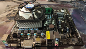 AMD-Motherboard inkl. CPU