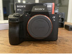 Digitale Spiegelreflexkamera Sony Alpha 7 III Body, Schwarz
